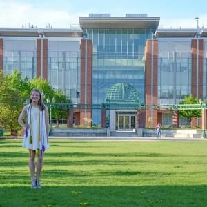 Meet your Posher, Kelly